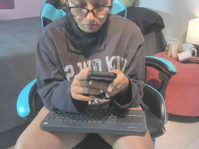 MariaFoxx webcam