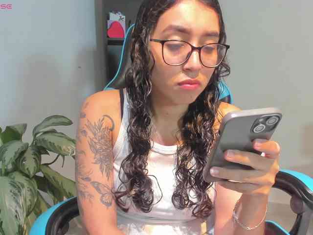 MariaFoxx webcam