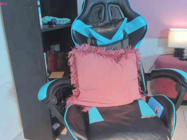 MariaFoxx webcam