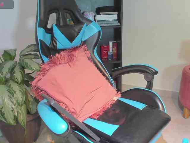 MariaFoxx webcam
