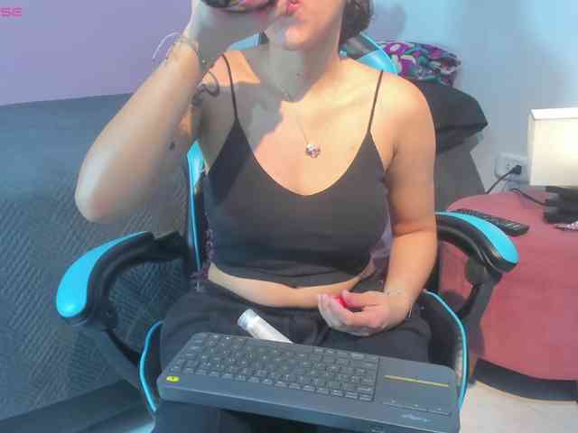 MariaFoxx MariaFoxx