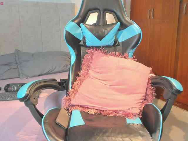 MariaFoxx webcam