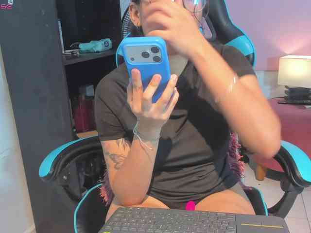 MariaFoxx webcam