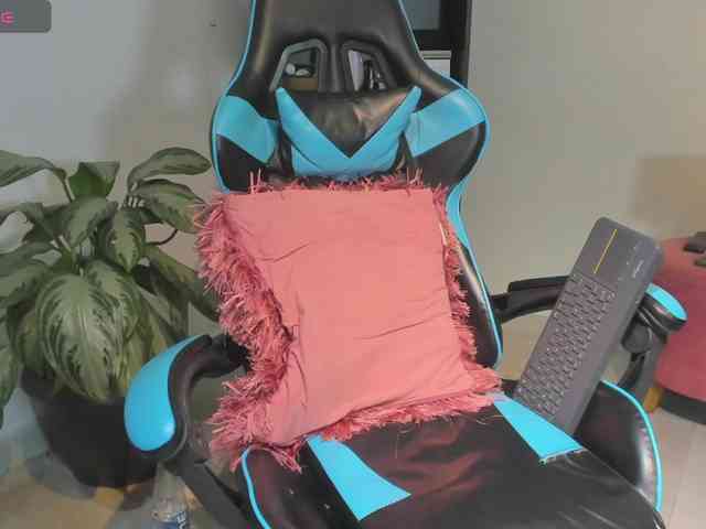 MariaFoxx webcam