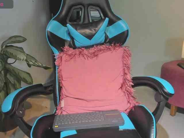 MariaFoxx webcam