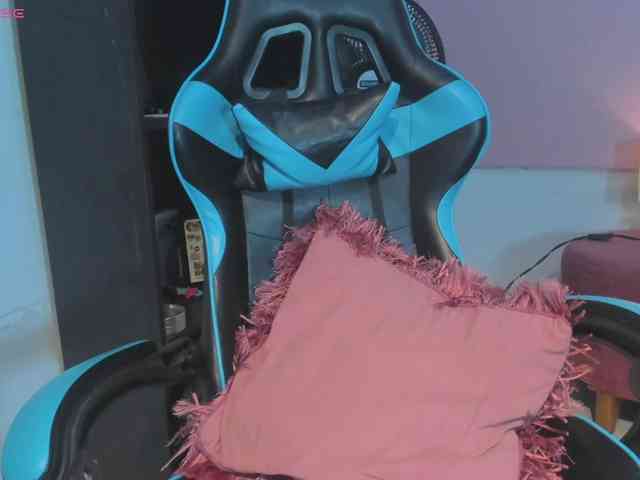 MariaFoxx webcam