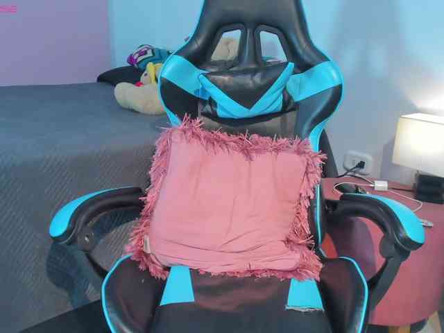 MariaFoxx webcam