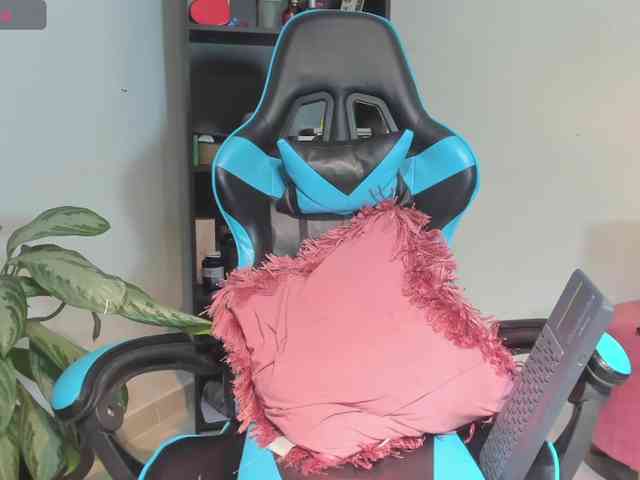 MariaFoxx webcam