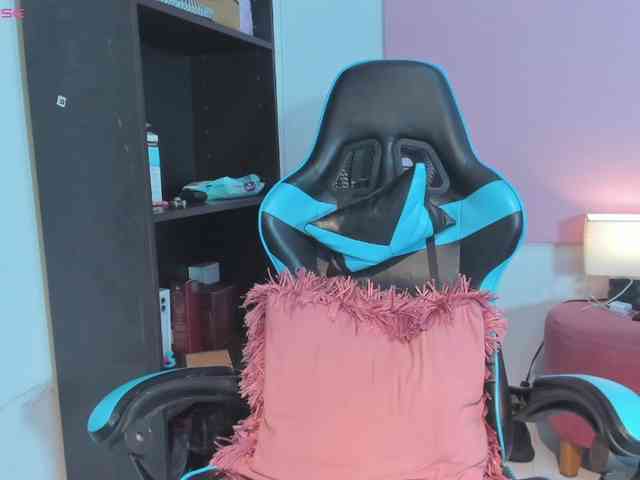 MariaFoxx webcam