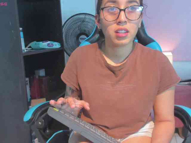 MariaFoxx webcam