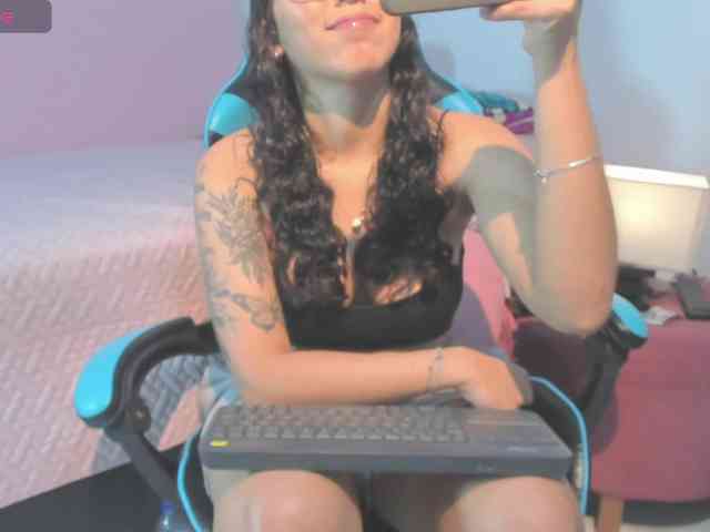 MariaFoxx webcam