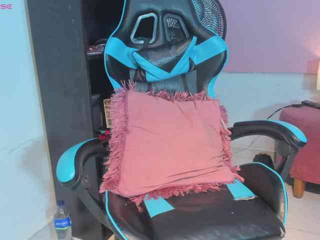 MariaFoxx webcam