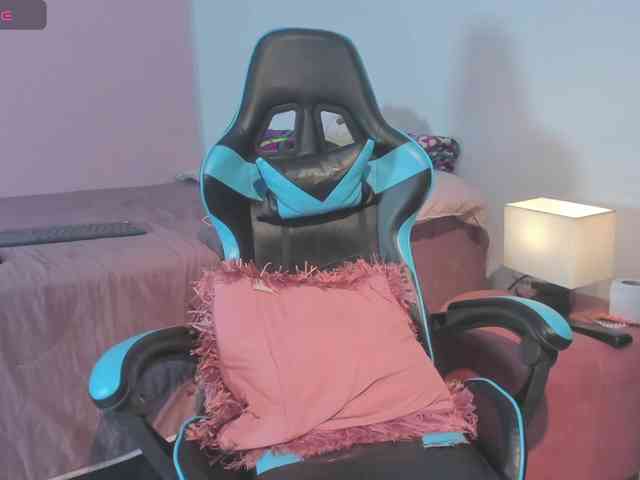 MariaFoxx webcam