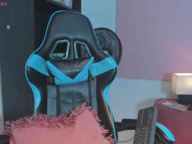 MariaFoxx webcam