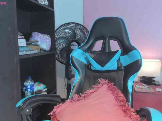 MariaFoxx webcam