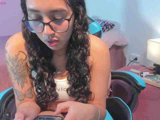 mariafoxx's live room