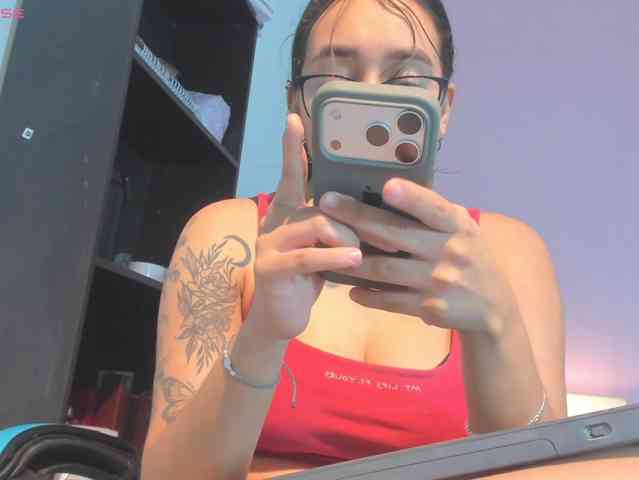 MariaFoxx webcam