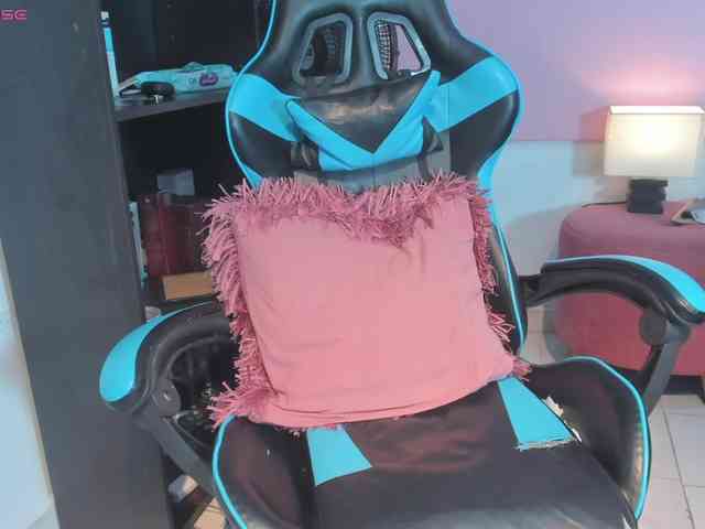 MariaFoxx webcam