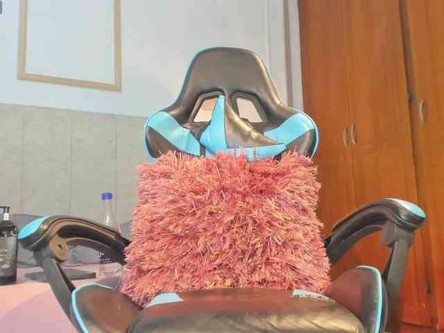 MariaFoxx webcam