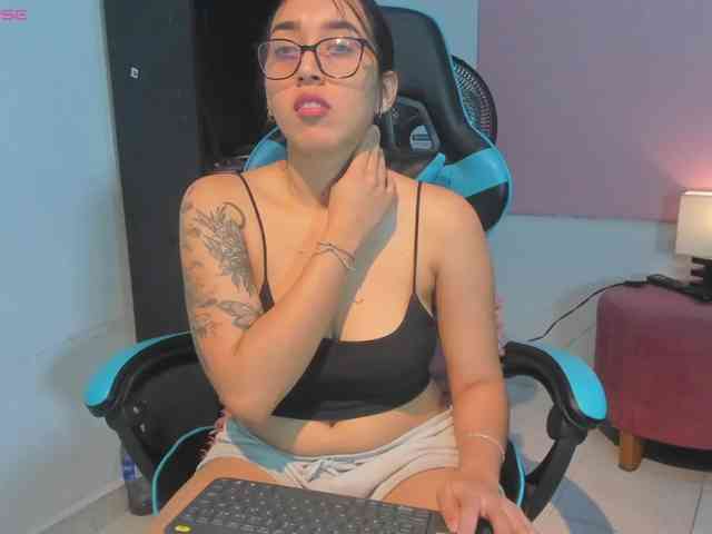 MariaFoxx webcam