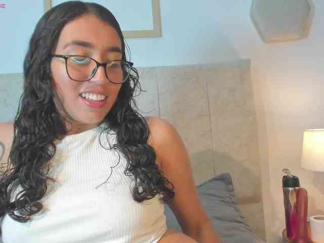 MariaFoxx webcam