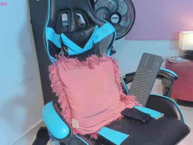 MariaFoxx webcam