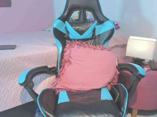 MariaFoxx webcam