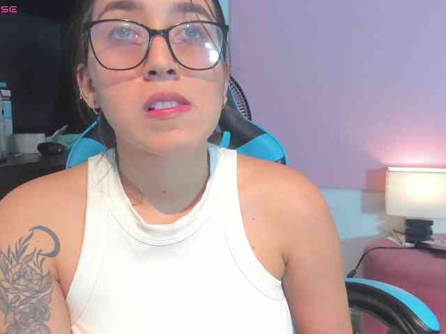 MariaFoxx webcam