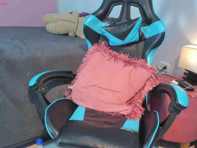 MariaFoxx webcam