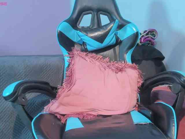 MariaFoxx webcam