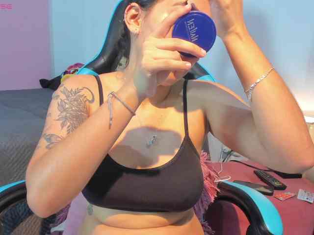 MariaFoxx webcam