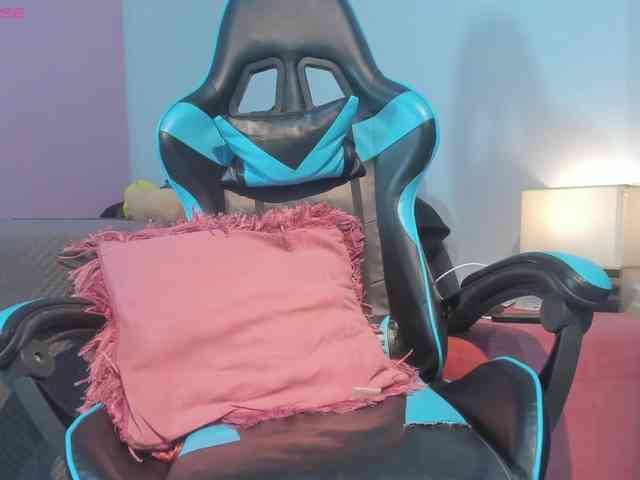 MariaFoxx webcam