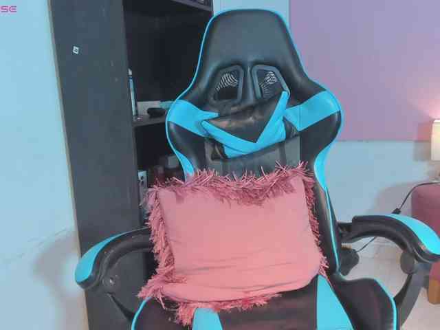 MariaFoxx webcam