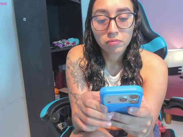MariaFoxx webcam