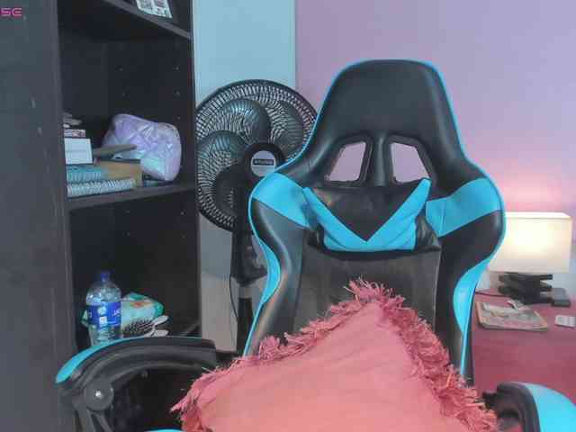MariaFoxx webcam