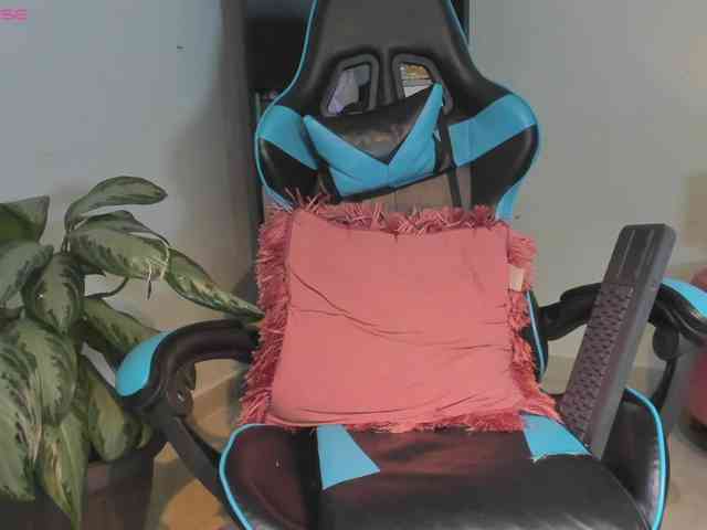 MariaFoxx webcam