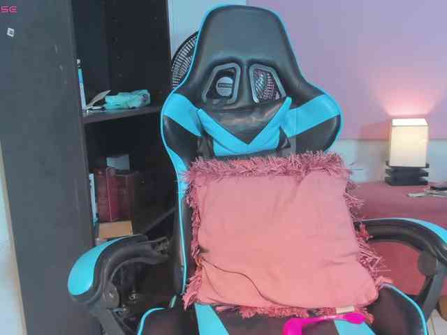 MariaFoxx webcam