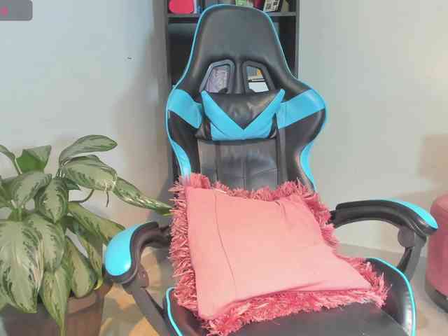 MariaFoxx webcam
