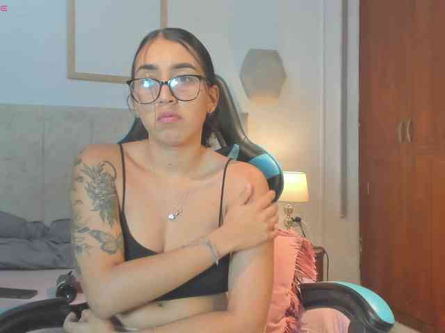 MariaFoxx webcam