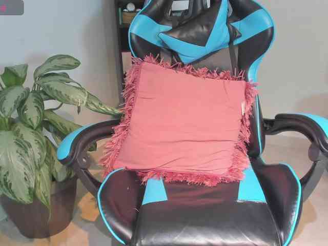 MariaFoxx webcam