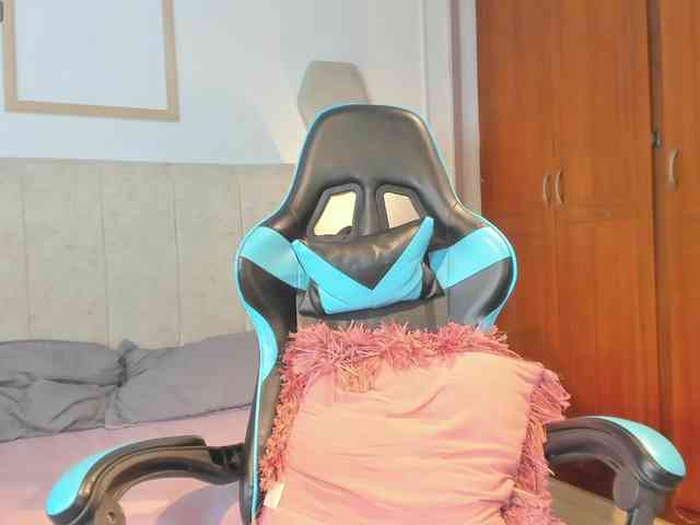 MariaFoxx webcam