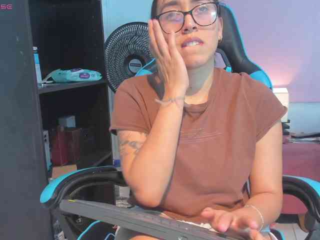 MariaFoxx webcam