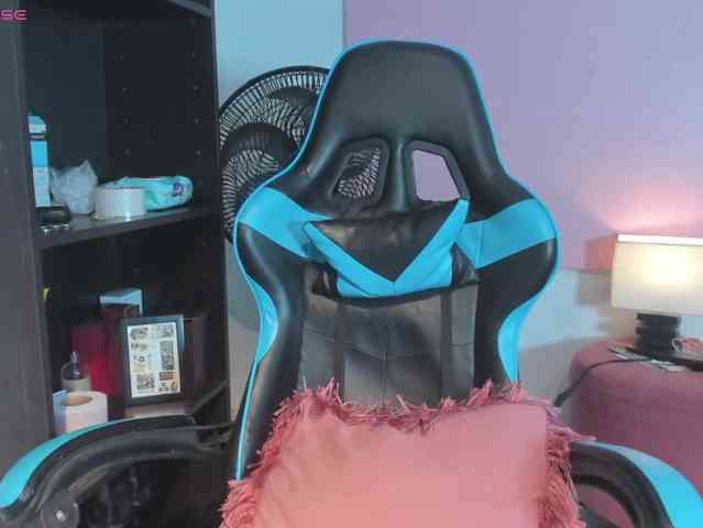 MariaFoxx webcam