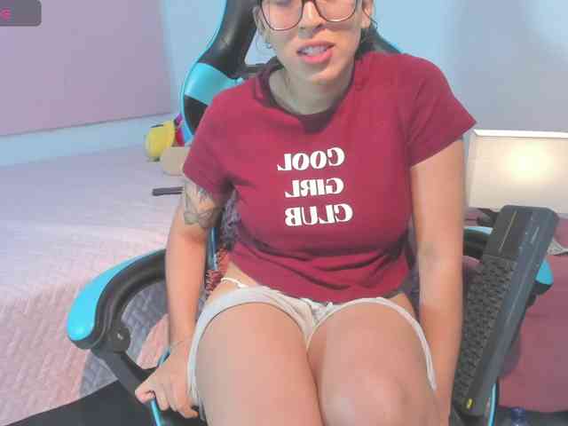 MariaFoxx webcam