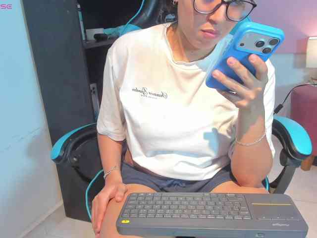 MariaFoxx webcam