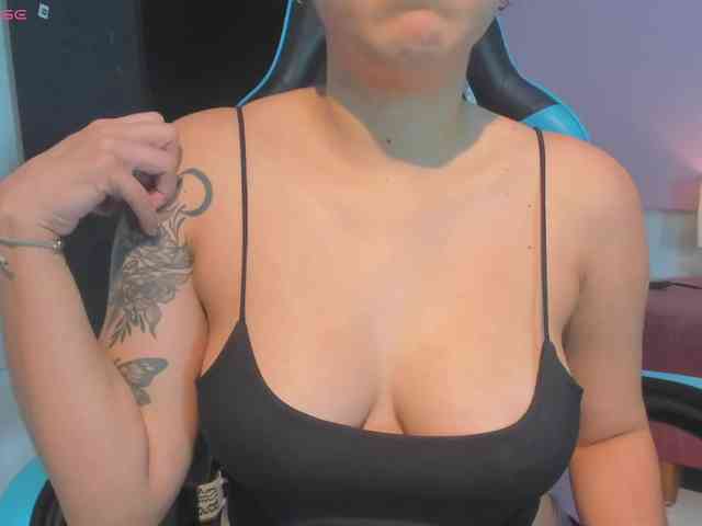 MariaFoxx webcam