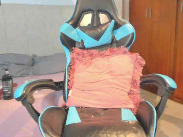 MariaFoxx webcam