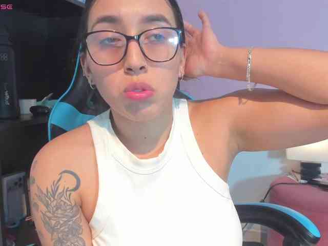 MariaFoxx webcam