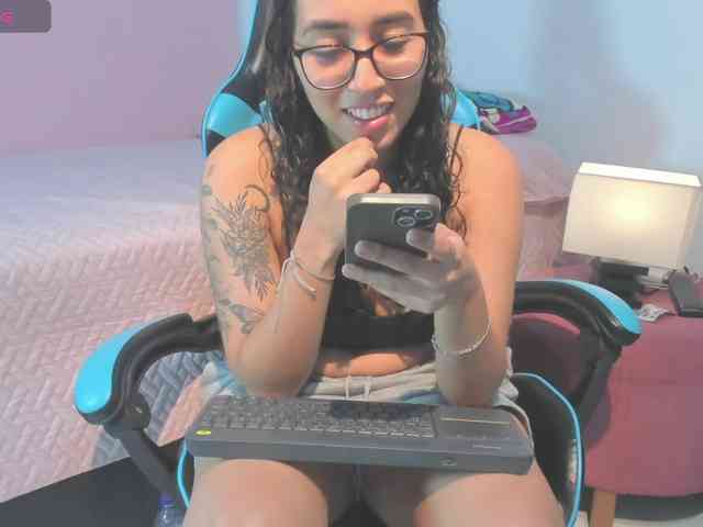 MariaFoxx webcam