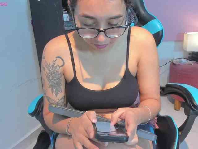 MariaFoxx webcam